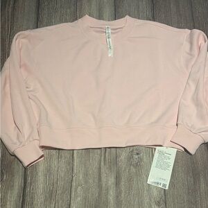 Lululemon perfectly oversized crew crop sweatshirt Size 6. Strawberry Milkshake